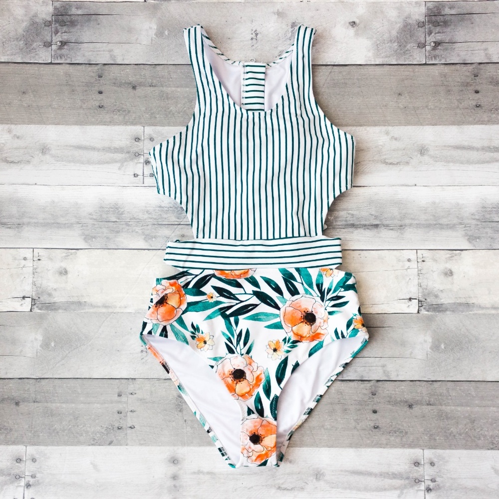 'Poppy Petals' Monokini